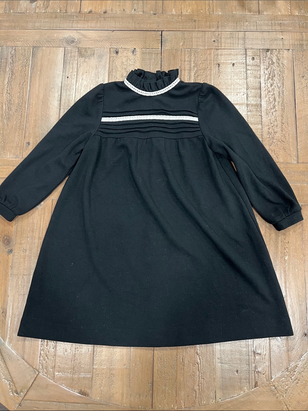 Nou nelle ruffled mock neck lace long sleeve black dress 5T button back